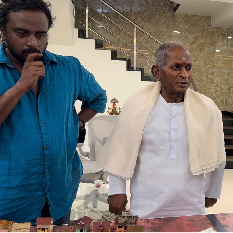 செட் பணிகள் குறித்து ஆலோசிக்கும் இளையராஜா, அருண் மாதேஸ்வரன்.